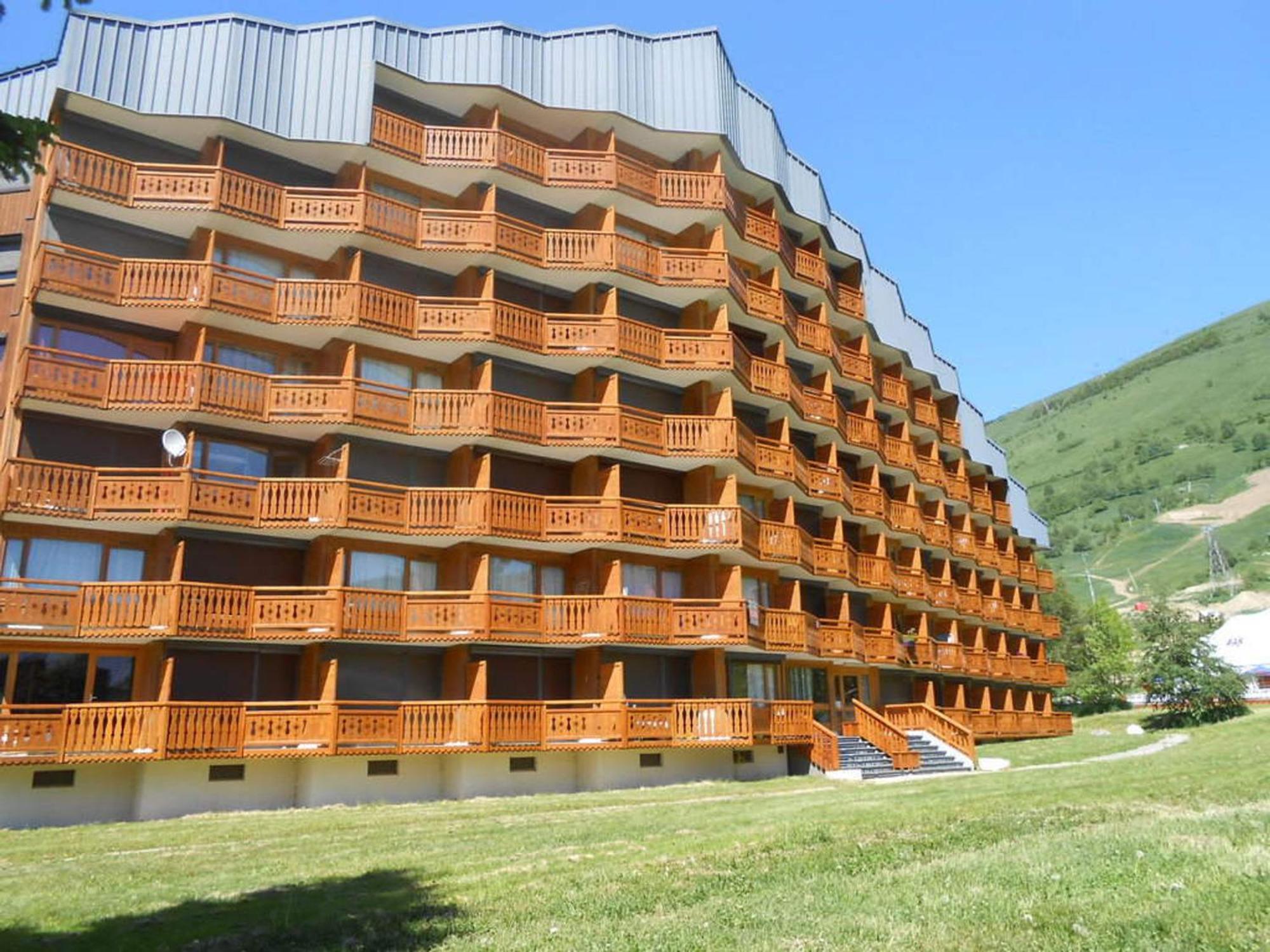 Studette Renovee Pour 2 Au Pied Des Pistes, Centre Les Deux Alpes - Fr-1-516-134 Exterior foto