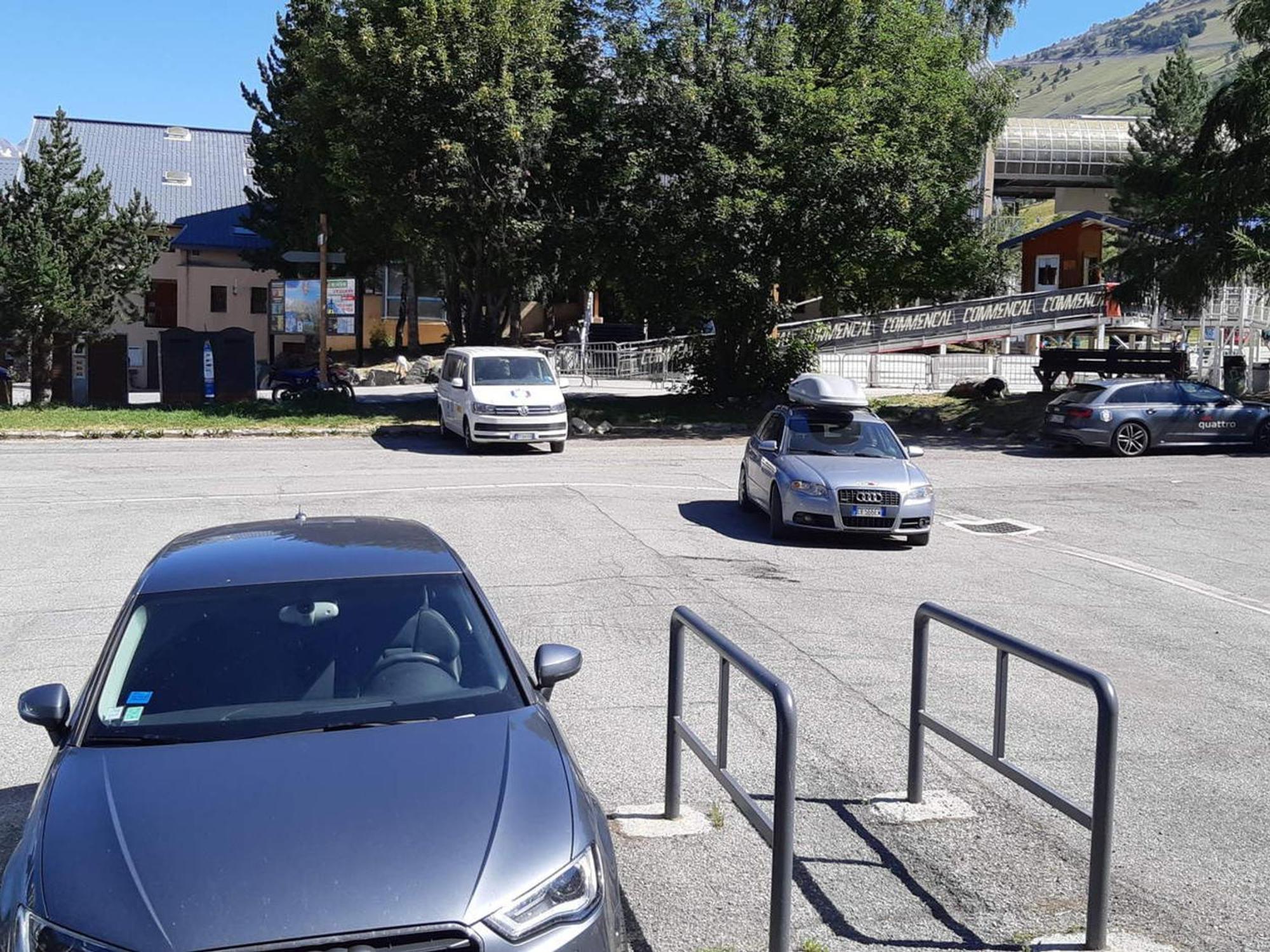 Studette Renovee Pour 2 Au Pied Des Pistes, Centre Les Deux Alpes - Fr-1-516-134 Exterior foto