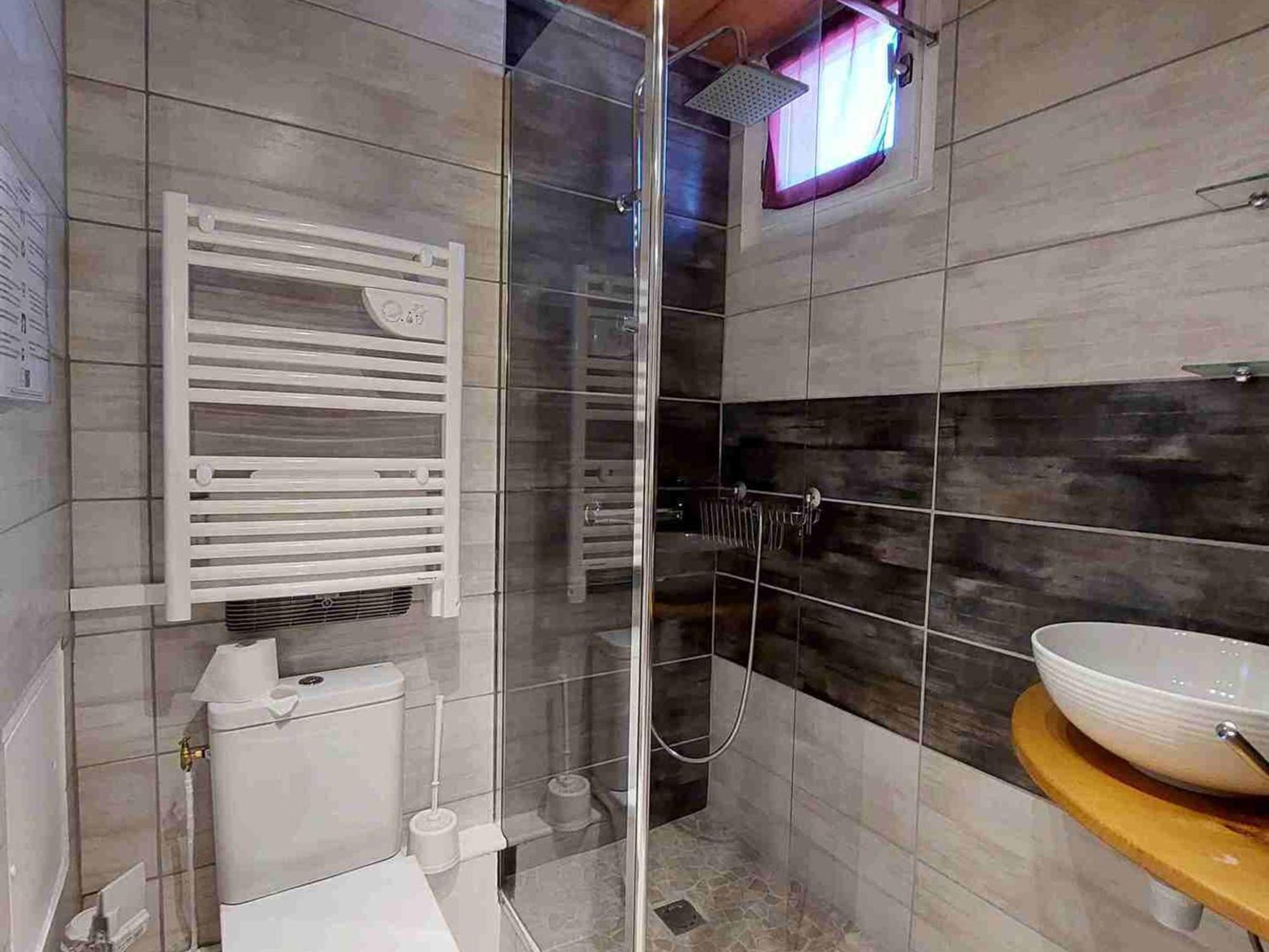 Studette Renovee Pour 2 Au Pied Des Pistes, Centre Les Deux Alpes - Fr-1-516-134 Exterior foto